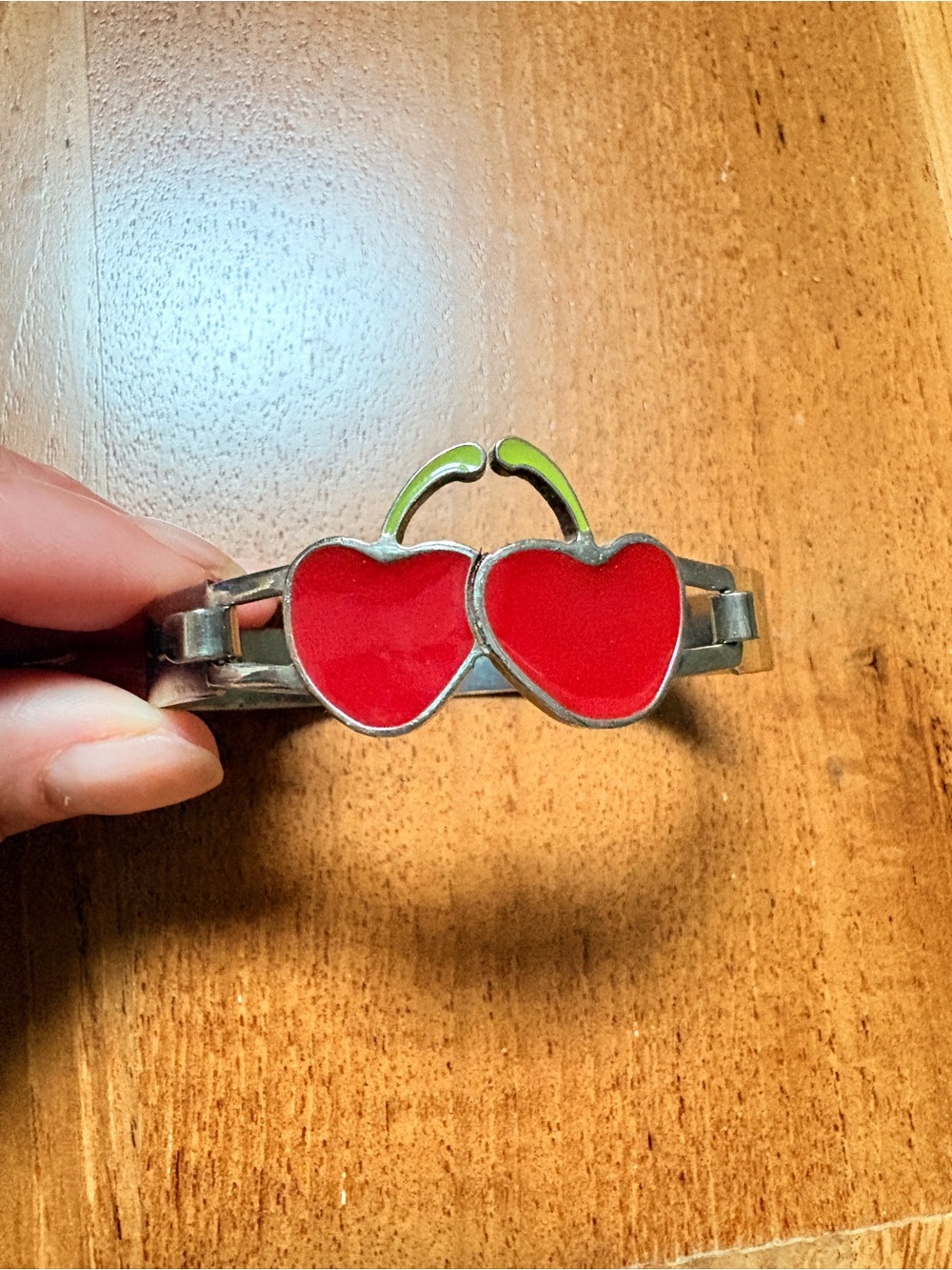 MARC JACOBS cherry bracelet